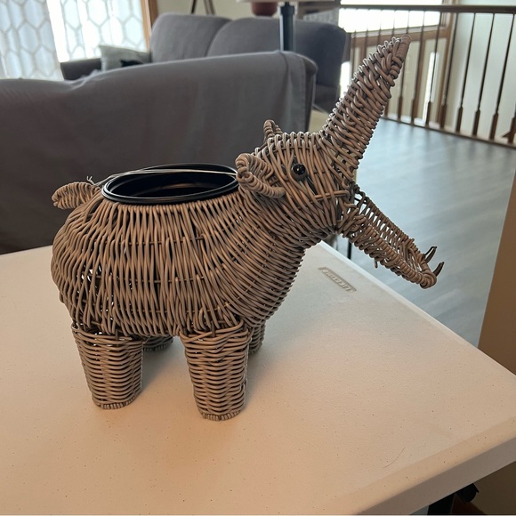 Decorative Gray Hippo Planter - Picture 3 of 6